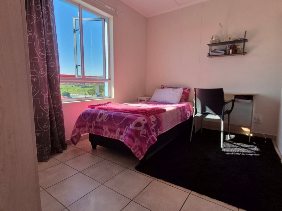 4 Bedroom Property for Sale in Stellendale Western Cape